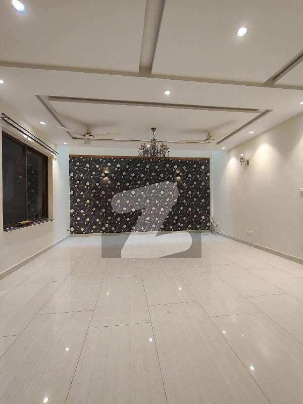 BRAND NEW HOUSE FOR RENT IN E-11 BRAND NEW HOUSE FOR RENT IN E-11