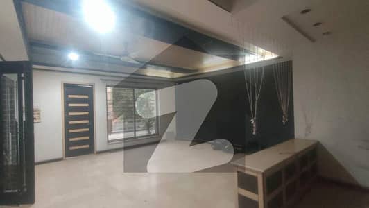 1 Kanal Modern House For Rent In Phase 4 DHA Lahore