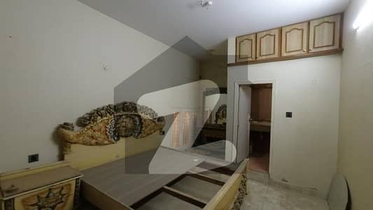 Centrally Located Flat In Gulshan-e-Iqbal - Block 13/B Is Available For sale