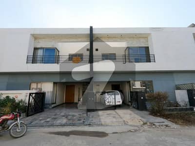 اےرکے ویلاز نواب ٹاؤن,لاہور میں 3 کمروں کا 5 مرلہ مکان 2.0 کروڑ میں برائے فروخت۔