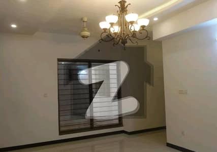 1 Kanal House In I-8/3