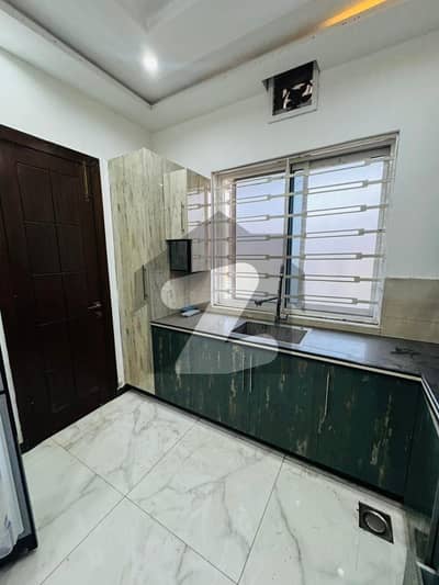 Rent , Brand New 10 Marla House In Bahria Town Phase 8