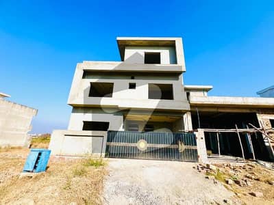 8 MARLA GREY STRUCTURE HOUSE FOR SALE F-17 ISLAMABAD ALL FACILITY AVAILABLE CDA PPROVED SECTOR