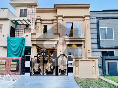 سٹی ہاؤسنگ سوسائٹی گوجرانوالہ میں 4 کمروں کا 5 مرلہ مکان 2.48 کروڑ میں برائے فروخت۔