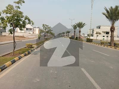 رئیل پام سٹی ایمن آباد موڑ,گوجرانوالہ میں 1 کنال رہائشی پلاٹ 2.65 کروڑ میں برائے فروخت۔