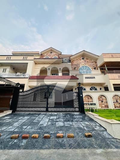 3570 10 Marla House For Sale G13 Islamabad