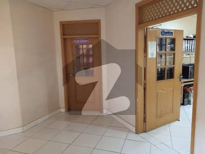 پی ای سی ایچ ایس بلاک 6 پی ای سی ایچ ایس,جمشید ٹاؤن,کراچی میں 11 کمروں کا 2 کنال عمارت 16.0 لاکھ میں کرایہ پر دستیاب ہے۔ پی ای سی ایچ ایس بلاک 6 پی ای سی ایچ ایس,جمشید ٹاؤن,کراچی میں 11 کمروں کا 2 کنال عمارت 16.0 لاکھ میں کرایہ پر دستیاب ہے۔