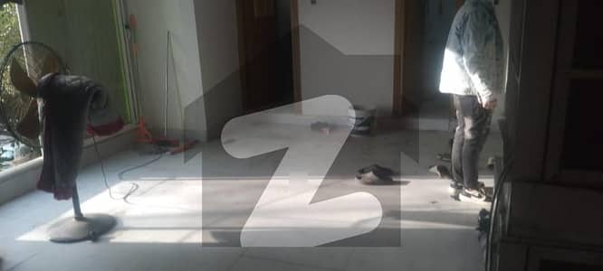 جی ۔ 8 اسلام آباد میں 2 کمروں کا 4 مرلہ فلیٹ 85.0 ہزار میں کرایہ پر دستیاب ہے۔