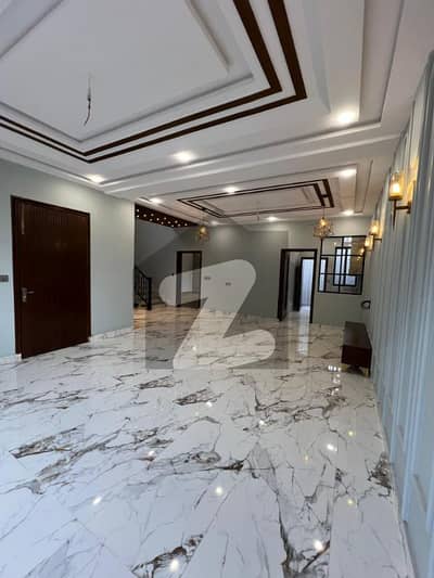 ناردرن بائی پاس ملتان میں 3 کمروں کا 5 مرلہ مکان 1.69 کروڑ میں برائے فروخت۔