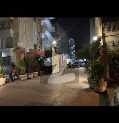 گلشنِ اقبال - بلاک 3 گلشنِ اقبال,گلشنِ اقبال ٹاؤن,کراچی میں 2 کمروں کا 4 مرلہ فلیٹ 1.3 کروڑ میں برائے فروخت۔