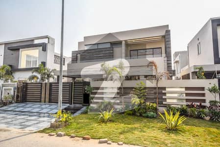 One Kanal Beautiful Modern Bungalow Available For Sale In DHA Phase 7 Lahore