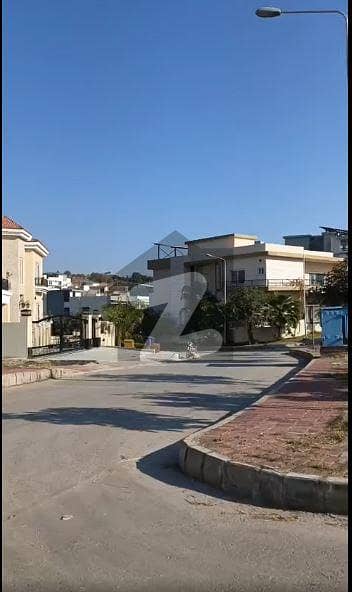 8 Marla Extra Land Paid Kanal Plot In Bahria Hamlet