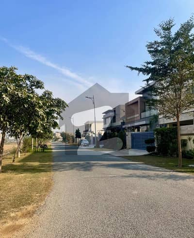 1 Kanal Plot No. 155 P Block on Prime Location of DHA Phase 7 Lahore For Sale