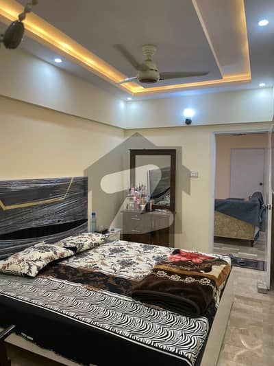 ڈی ایچ اے فیز 2 ایکسٹینشن ڈی ایچ اے ڈیفینس,کراچی میں 2 کمروں کا 4 مرلہ فلیٹ 1.3 لاکھ میں کرایہ پر دستیاب ہے۔