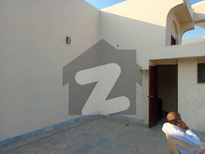 ڈی ایچ اے فیز 3 ڈیفنس (ڈی ایچ اے),لاہور میں 5 کمروں کا 1 کنال مکان 2.0 لاکھ میں کرایہ پر دستیاب ہے۔