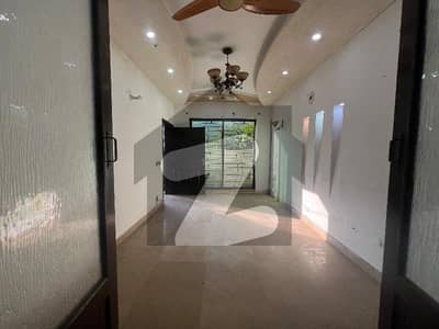 8MARLA FULL HOUSE IN DHA PHASE 5