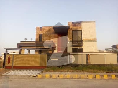 ڈی ایچ اے فیز 1 ڈی ایچ اے ڈیفینس,پشاور میں 8 کمروں کا 1 کنال مکان 9.5 کروڑ میں برائے فروخت۔