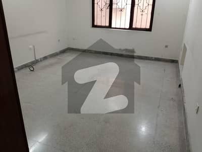 ڈی ایچ اے فیز 2 - بلاک ٹی فیز 2,ڈیفنس (ڈی ایچ اے),لاہور میں 3 کمروں کا 1 کنال مکان 1.05 لاکھ میں کرایہ پر دستیاب ہے۔ ڈی ایچ اے فیز 2 - بلاک ٹی فیز 2,ڈیفنس (ڈی ایچ اے),لاہور میں 3 کمروں کا 1 کنال مکان 1.05 لاکھ میں کرایہ پر دستیاب ہے۔