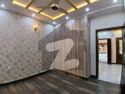 5 Marla Lower Portion Johar Town for rent 5 Marla Lower Portion Johar Town for rent