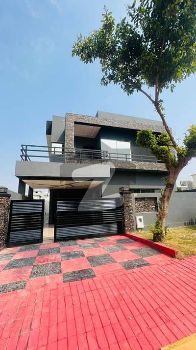 10 Marla Modern house for Sale