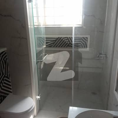 پیراگون سٹی - امپیریل1 بلاک پیراگون سٹی,لاہور میں 5 کمروں کا 10 مرلہ مکان 4.7 کروڑ میں برائے فروخت۔