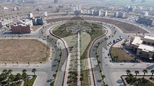 رئیل پام سٹی ایمن آباد موڑ,گوجرانوالہ میں 1 کنال رہائشی پلاٹ 2.5 کروڑ میں برائے فروخت۔