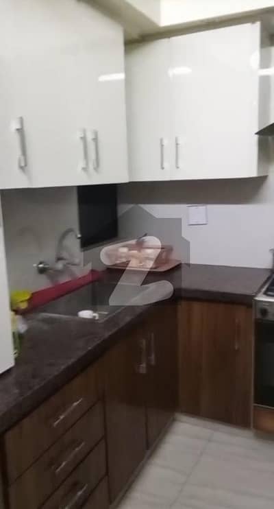 بہادر آباد گلشنِ اقبال ٹاؤن,کراچی میں 3 کمروں کا 7 مرلہ فلیٹ 3.0 کروڑ میں برائے فروخت۔