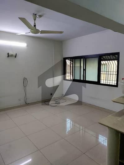 FLAT FOR SALE HASAN SQUARE WEST OPEN EXTRA LAND CAR PARKING BOUNDARY WALL 1650 SQUARE FEET (180) YARDS KDA LEASE BANK LOAN AVAILABLE OPPOSITE EXPO CENTER BLOCK 13A GULSHAN E IQBAL  NO BROKER . . . . CONTACT. (0321-55-77-110)