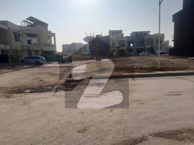 بحریہ ٹاؤن فیز 8 ۔ بلاک ایم بحریہ ٹاؤن فیز 8,بحریہ ٹاؤن راولپنڈی,راولپنڈی میں 8 مرلہ رہائشی پلاٹ 1.16 کروڑ میں برائے فروخت۔