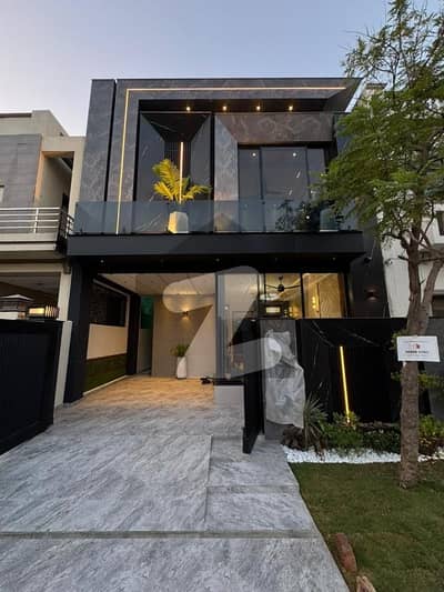 Lake City Meadows X statlife society 5 Maral house for sale hot Luction narz to park and masjad airport 20 mint darve