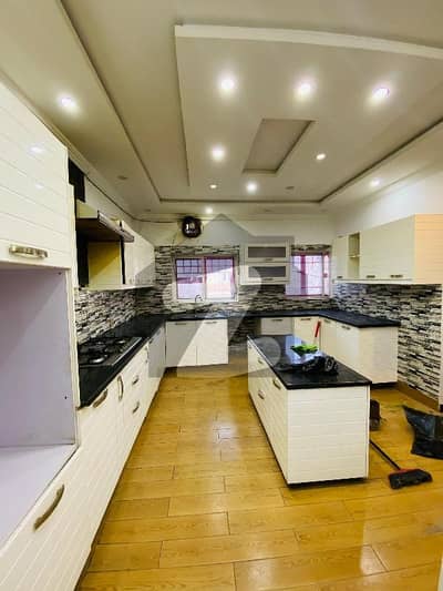 جی ۔ 11 اسلام آباد میں 4 کمروں کا 8 مرلہ بالائی پورشن 80.0 ہزار میں کرایہ پر دستیاب ہے۔