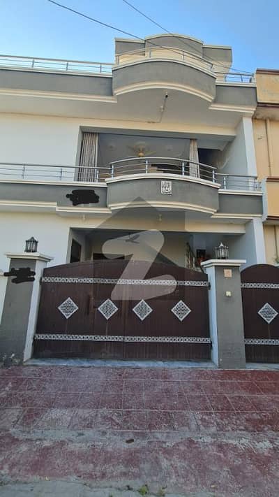 کلفٹن ٹاؤن شپ راولپنڈی میں 7 کمروں کا 7 مرلہ مکان 2.75 کروڑ میں برائے فروخت۔