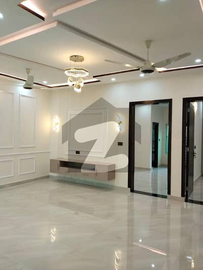 آئی ۔ 8 اسلام آباد میں 3 کمروں کا 13 مرلہ زیریں پورشن 1.75 لاکھ میں کرایہ پر دستیاب ہے۔