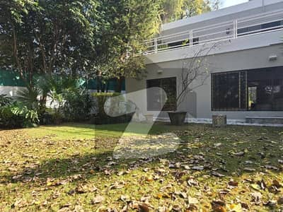 ایف ۔ 7 اسلام آباد میں 6 کمروں کا 2 کنال مکان 10.0 لاکھ میں کرایہ پر دستیاب ہے۔