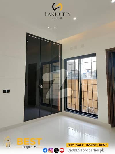10 Marla Modern House For SALE In Sector M6 Near Lake City Mall Lahore