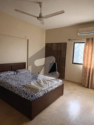 باتھ آئی لینڈ کراچی میں 3 کمروں کا 8 مرلہ فلیٹ 1.5 لاکھ میں کرایہ پر دستیاب ہے۔