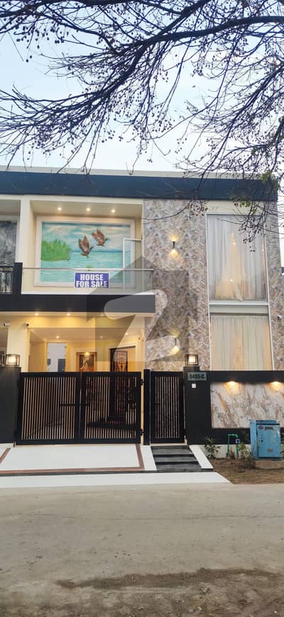 Modern style new 5 Marla house