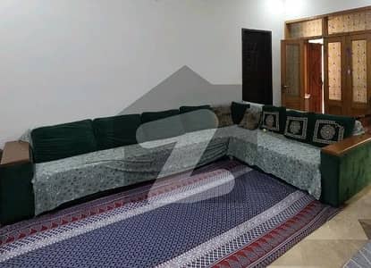 گارڈن ٹاؤن لاہور میں 4 کمروں کا 10 مرلہ مکان 3.75 کروڑ میں برائے فروخت۔