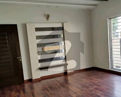 گارڈن ٹاؤن لاہور میں 4 کمروں کا 10 مرلہ مکان 4.46 کروڑ میں برائے فروخت۔