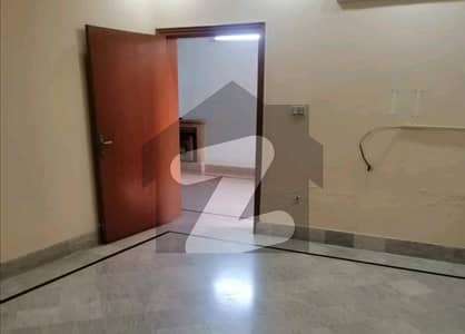 ماڈل ٹاؤن لِنک روڈ ماڈل ٹاؤن,لاہور میں 2 کمروں کا 1 کنال بالائی پورشن 75.0 ہزار میں کرایہ پر دستیاب ہے۔