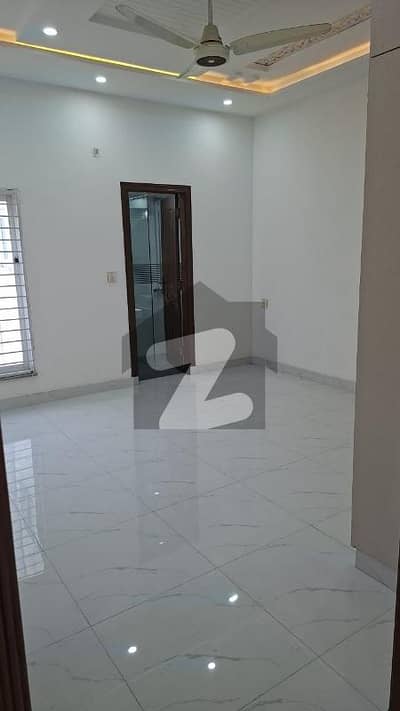 سٹی ہاؤسنگ سوسائٹی - بلاک اے ایکسٹینشن سٹی ہاؤسنگ سوسائٹی,سیالکوٹ میں 3 کمروں کا 5 مرلہ مکان 48.0 ہزار میں کرایہ پر دستیاب ہے۔