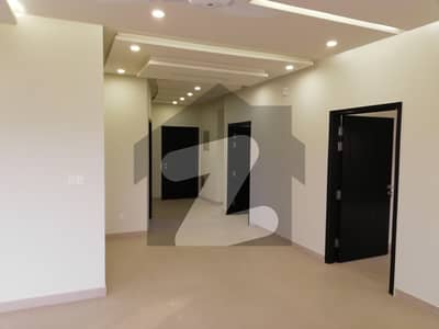 Three Bed Room Luxury Apartment For Rent in Zarkon Heights