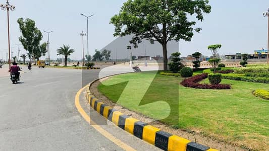 Prime Location 10 Marla Plot for Sale in Pearl Block, Park View City Lahore