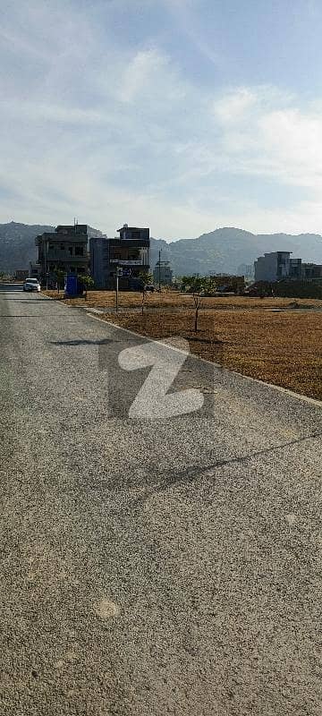 Short Corner 5Marla Plot in Faisal Hills ABlock Sun-Facing & Ideal for Dream Home Short Corner 5Marla Plot in Faisal Hills ABlock Sun-Facing & Ideal for Dream Home