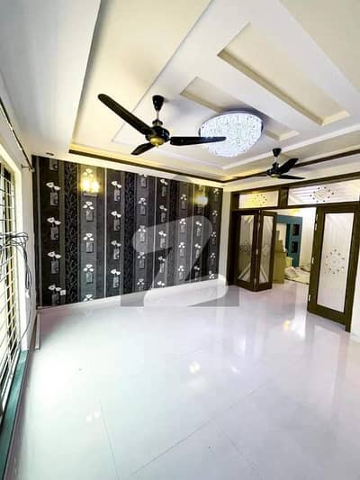 Vip 10 Marla Luxury Non Furnished House Available For Sale In Bahria Town Lahore