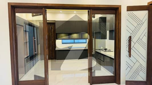 Beautiful 10 Marla House For Sale In A Canal Road Society