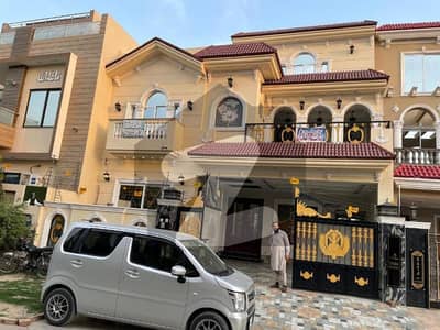 10 Marla Double-Unit House for Sale in LDA Avenue One