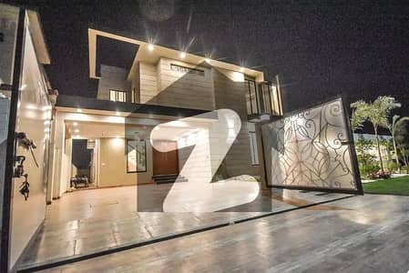 ڈی ایچ اے فیز 6 - بلاک ڈی فیز 6,ڈیفنس (ڈی ایچ اے),لاہور میں 5 کمروں کا 1 کنال مکان 4.0 لاکھ میں کرایہ پر دستیاب ہے۔