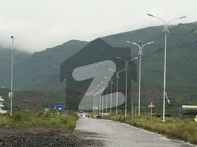 ایف ۔ 7/4 ایف ۔ 7,اسلام آباد میں 6 کمروں کا 1 کنال مکان 28.5 کروڑ میں برائے فروخت۔