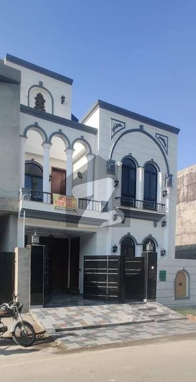 بحریہ آرچرڈ فیز 2 بحریہ آرچرڈ,لاہور میں 3 کمروں کا 5 مرلہ مکان 2.0 کروڑ میں برائے فروخت۔